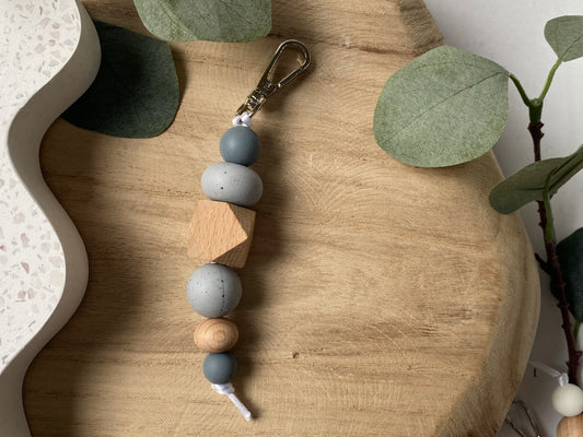 Speckle and Dash | Silicone + Beechwood Bag Tag
